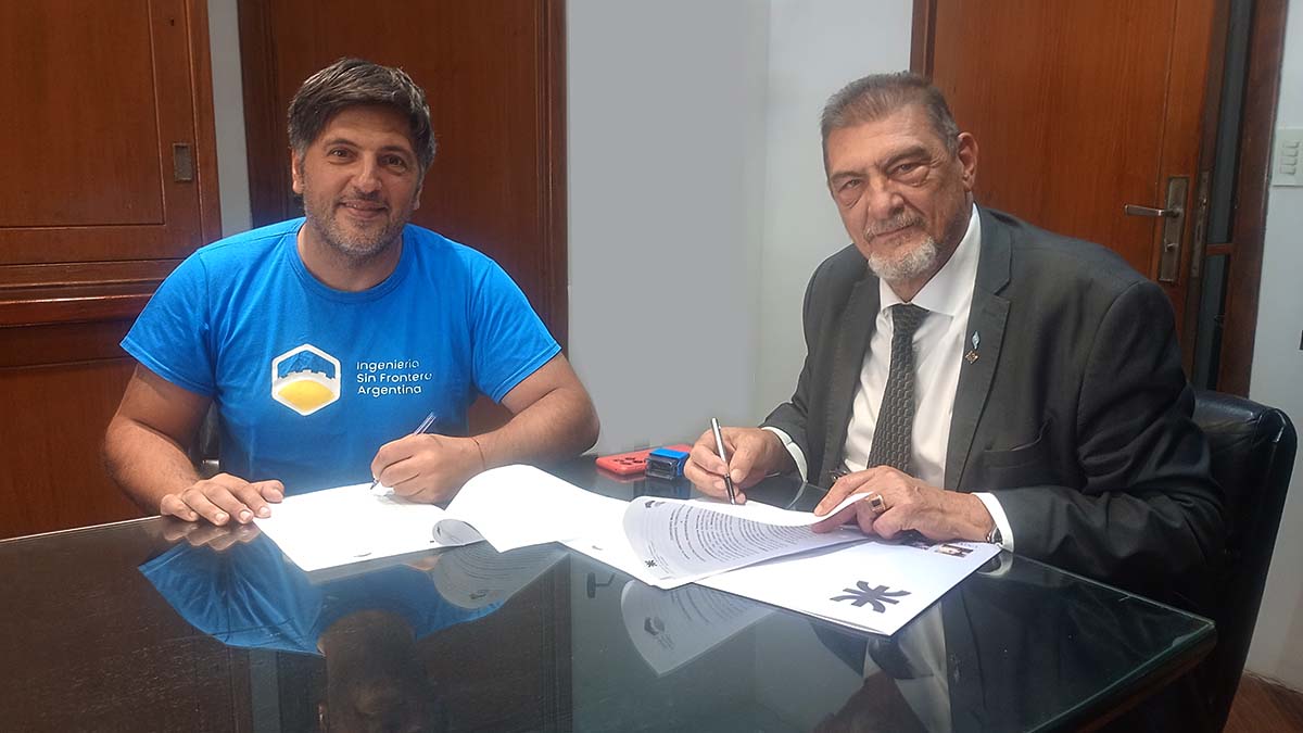 UTN - Foto grupal en el tercer Encuentro Nacional de Universidades MetaRed TIC, X y S Argentina 2025