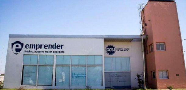 Nuevas Extensiónes Áulicas